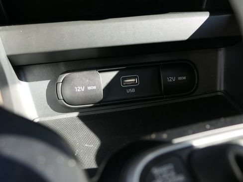 Used 2023 Kia Soul LX image 20