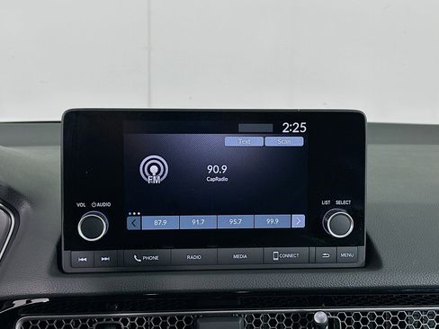 Used 2024 Honda Civic EX-L image 19