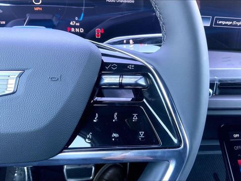 New 2026 Cadillac Vistiq Sport image 23