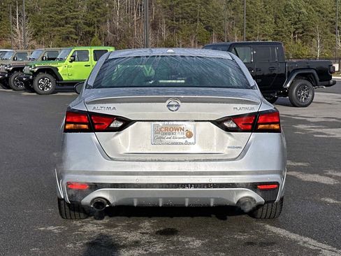Used 2020 Nissan Altima 2.0 Platinum image 5