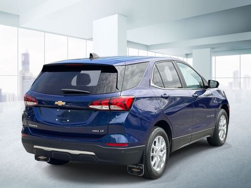 Used 2023 Chevrolet Equinox LT AWD/4WD image 4