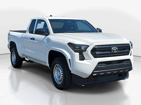 Used 2024 Toyota Tacoma SR RWD image 3