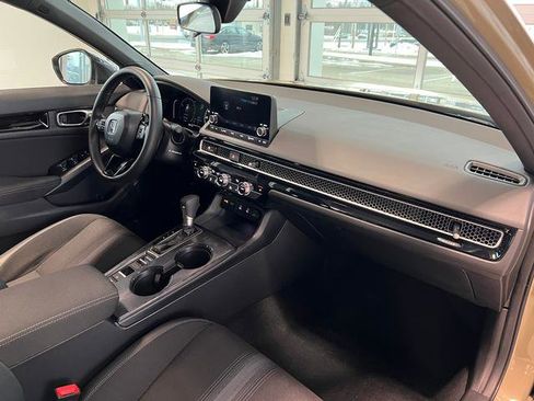 Used 2025 Honda Civic Sport image 24