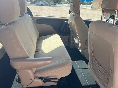 Used 2013 Dodge Grand Caravan American Value Package FWD image 13