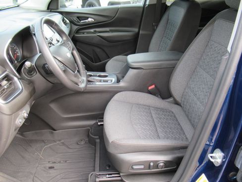 Used 2022 Chevrolet Equinox LT FWD image 17