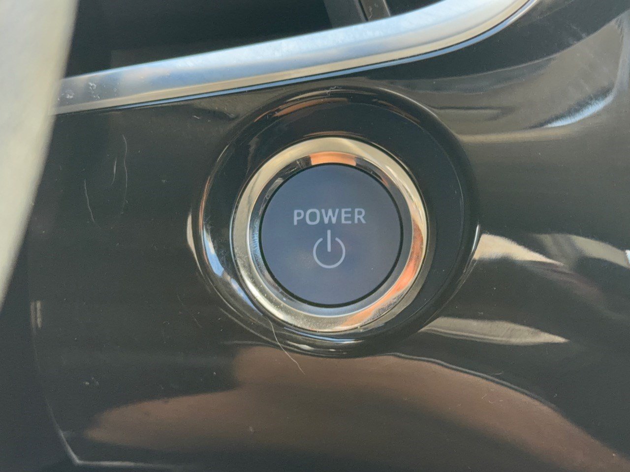 Used 2018 Toyota Prius Four w/ Advanced Technology Package FWD image 20