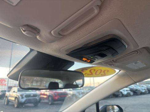 Used 2023 Toyota Corolla LE image 28