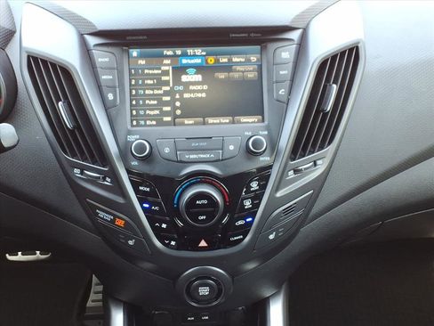Used 2016 Hyundai Veloster Turbo w/ Option Group 04 image 20