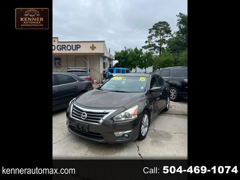 Used 2015 Nissan Altima 2.5 SV FWD image 1