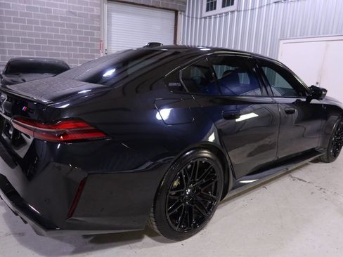 Used 2025 BMW M5 w/ Carbon Package image 5