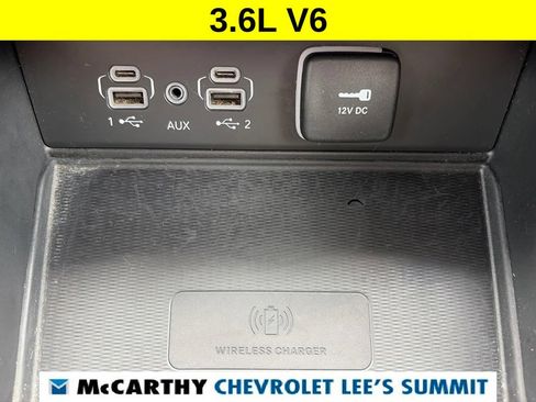 Used 2023 Jeep Grand Cherokee Altitude AWD/4WD image 9