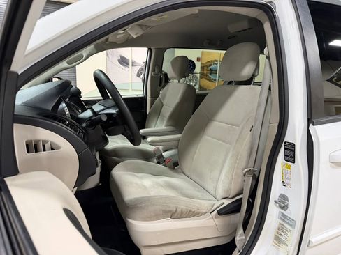 Used 2015 Dodge Grand Caravan SE w/ Quick Order Package 29E SE FWD image 20