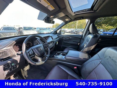 Certified 2025 Honda Ridgeline Black Edition image 12