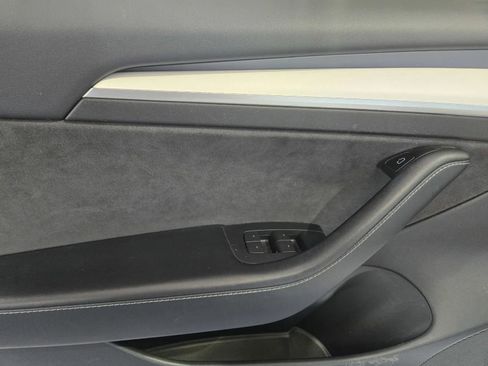 Used 2021 Tesla Model 3 Performance image 13