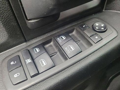 Used 2021 RAM 1500 Tradesman w/ Chrome Plus Package RWD image 27