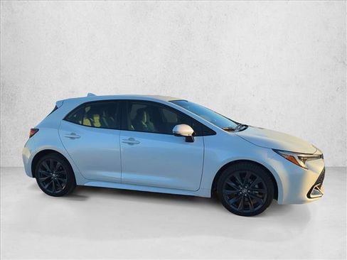 Certified 2025 Toyota Corolla XSE FWD image 4