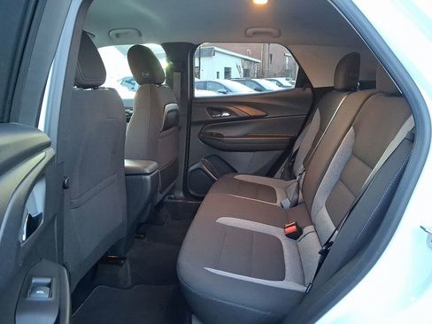 Used 2024 Chevrolet TrailBlazer LS w/ LS Convenience Package image 10
