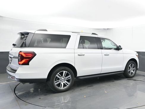 Used 2024 Ford Expedition Max Limited AWD/4WD image 11