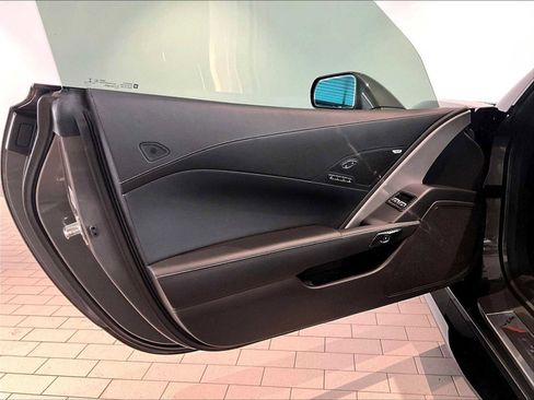 Used 2015 Chevrolet Corvette Z06 w/ 2LZ Preferred Equipment Group image 26