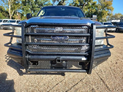 Used 2011 Ford F250 Lariat w/ Lariat Ultimate Pkg image 2