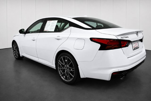 Certified 2024 Nissan Altima 2.0 SR FWD image 6