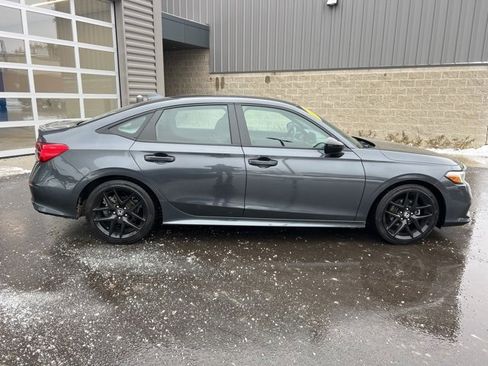 Used 2024 Honda Civic Sport image 4