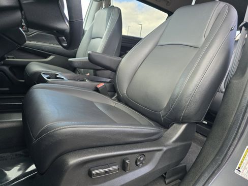 Certified 2024 Honda Odyssey EX-L image 24
