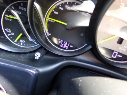 Used 2014 Porsche Panamera S image 54