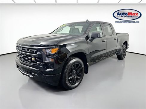 Used 2023 Chevrolet Silverado 1500 Custom image 4