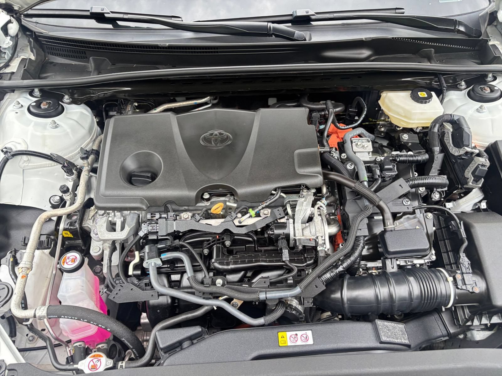 Used 2025 Toyota Camry LE FWD image 30
