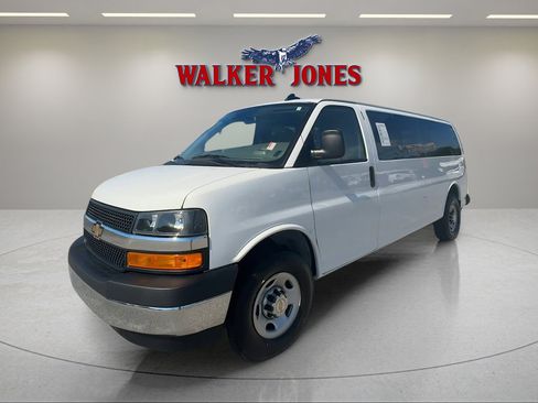 Used 2024 Chevrolet Express 3500 LT w/ LT Preferred Equipment Group image 3