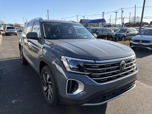 New 2026 Volkswagen Atlas SEL image 2