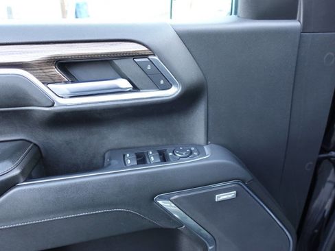 Used 2024 Chevrolet Silverado 1500 RST image 18