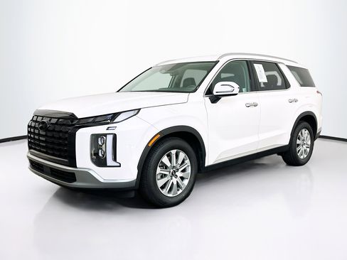 Used 2025 Hyundai Palisade SEL AWD/4WD image 3