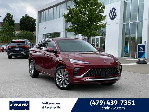 Used 2024 Buick Envista Avenir FWD image 1