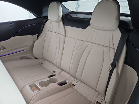 Used 2026 Mercedes-Benz CLE 300 4MATIC Cabriolet image 38