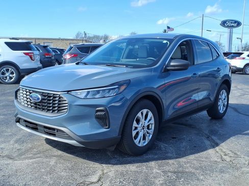 Used 2023 Ford Escape Active w/ Tech Pack #1 FWD image 5
