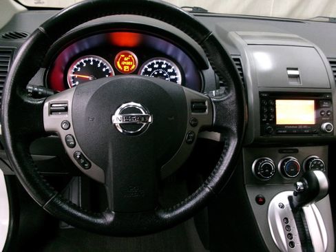 Used 2011 Nissan Sentra 2.0 SR w/ Convenience Pkg image 32