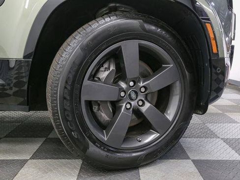 Used 2023 Land Rover Defender 110 X-Dynamic SE image 17