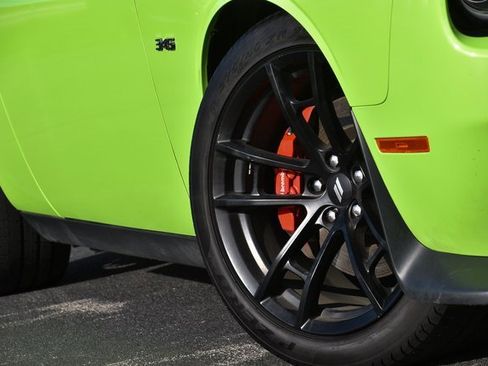 Used 2023 Dodge Challenger R/T w/ Plus Package image 6