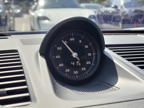 Certified 2025 Porsche 911 Carrera GTS RWD image 30