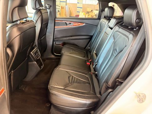 Used 2017 Lincoln MKX Select w/ Select Plus Package image 14