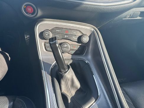 Used 2016 Dodge Challenger SRT Hellcat RWD image 11