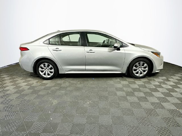 Certified 2025 Toyota Corolla LE FWD image 9