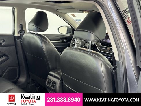 Used 2025 Nissan Altima 2.5 SL FWD image 18