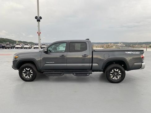 Used 2023 Toyota Tacoma TRD Off-Road AWD/4WD image 5