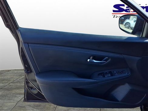 Used 2024 Nissan Sentra SV image 10