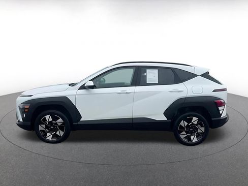 Used 2025 Hyundai Kona SEL image 9