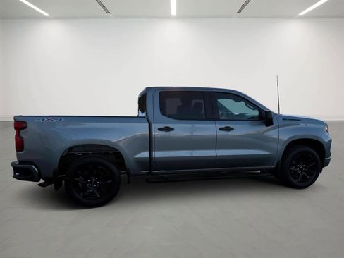 Used 2023 Chevrolet Silverado 1500 Custom w/ LPO, Dark Essentials Package image 4