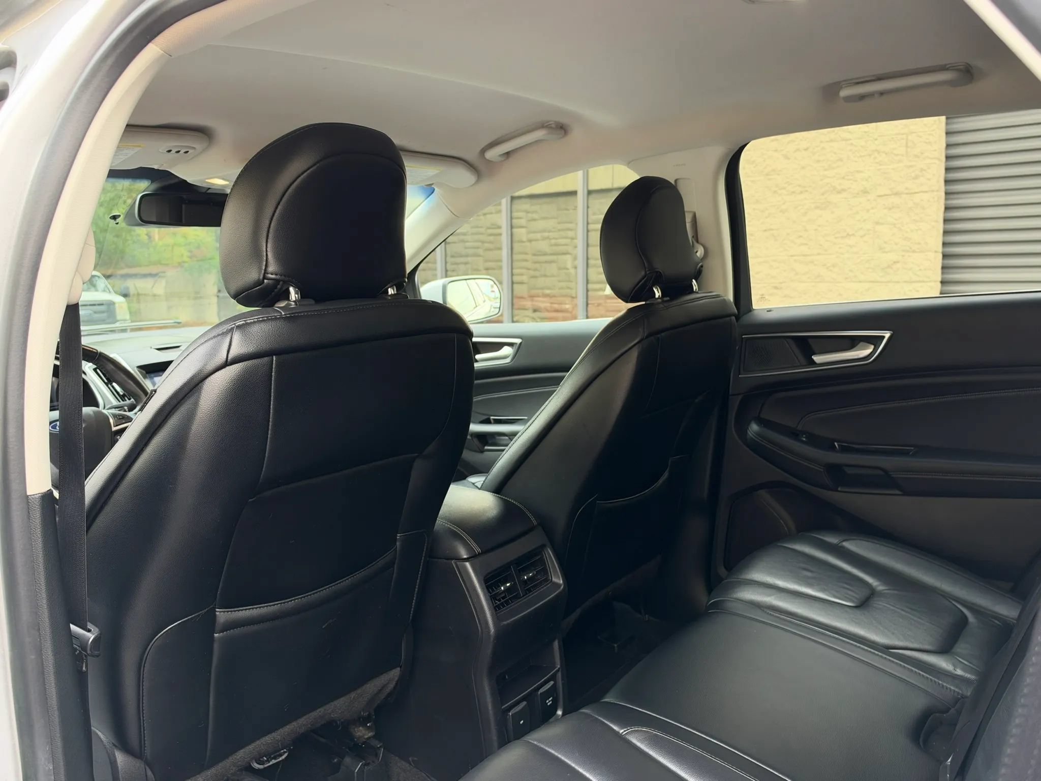 Used 2019 Ford Edge Titanium FWD image 30